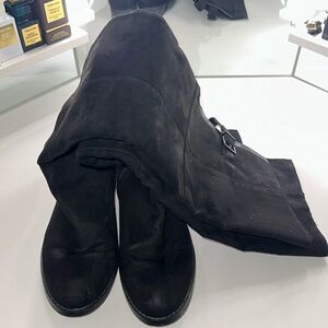 Knee high suede bootss